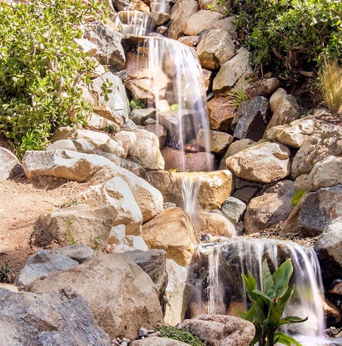 Secret Garden | 20′ Tall Pondless Waterfall